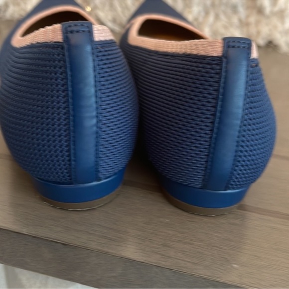 Women’s Dahlia Woven Knit Flat NWOT - Picture 10 of 10